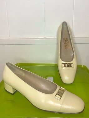 Salvatore Ferragamo Cream Leather Mid Block Heel Pumps
